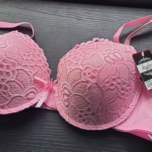 Underwire bra. 4/$30. Bundle and save